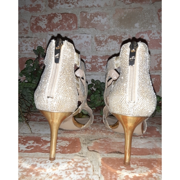 Marc Fisher Nala3 Gold Glitter Dress Sandal - Picture 11 of 16